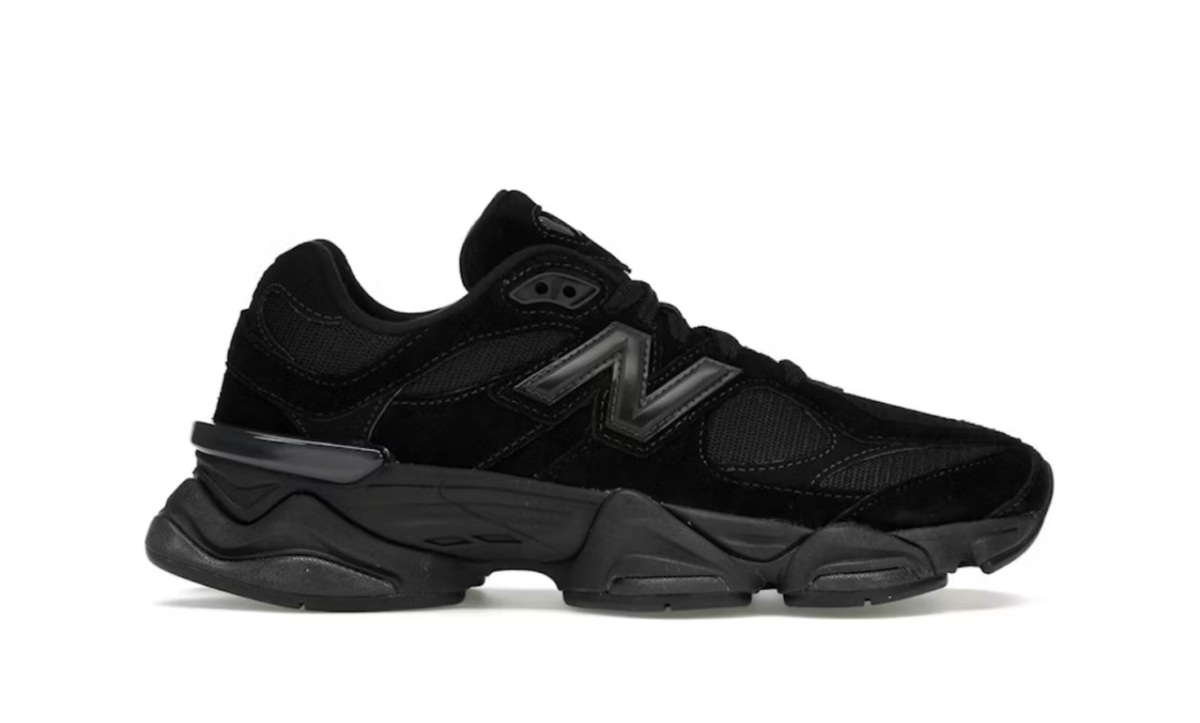 TRIPLE BLACK